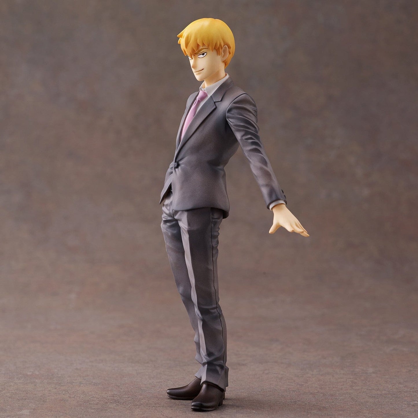 Mob Psycho 100 III Arataka Reigen non-scale (Pre-order)